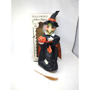 Vintage Halloween Action Figure Witch By Rennoc Animated Illuminated 18" w/ Box
